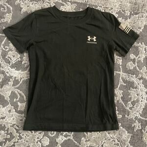 Under Armour Freedom Flag Tee Youth Size 6 Black Patriotic Graphic Shirt